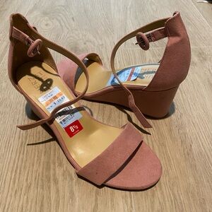 NEW Pink Naturalizer Sandal Suede Heel Strappy